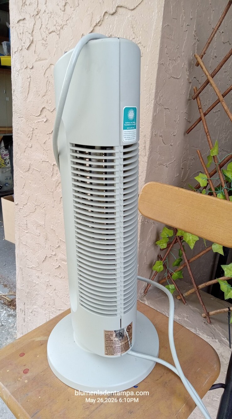 Sharper Image Ionic Breeze Quadra S1697 Silent Air Purifier Gray 19" Tested